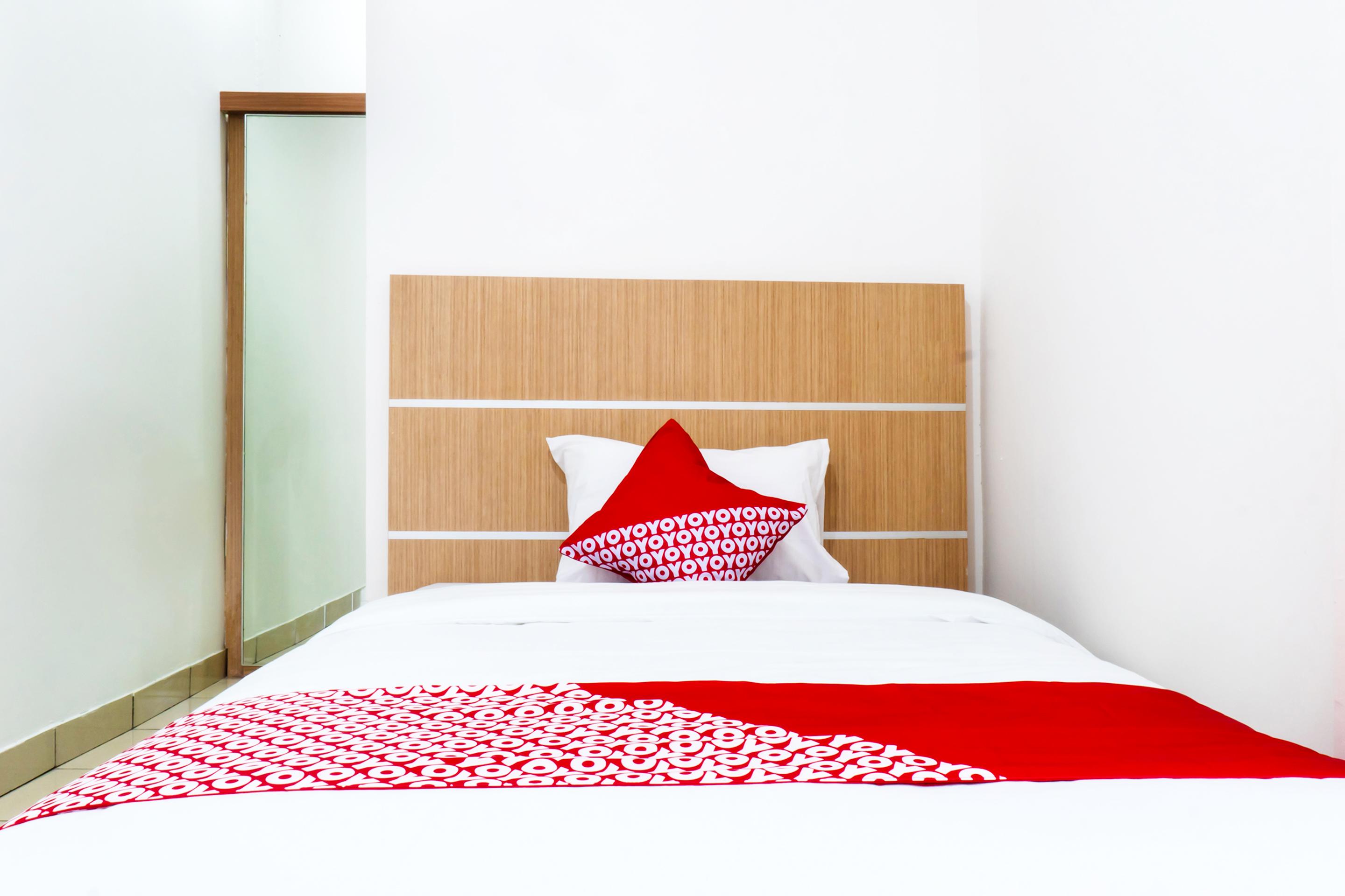 Super Oyo 617 Sukaraja Residence Syariah Bandung Dış mekan fotoğraf