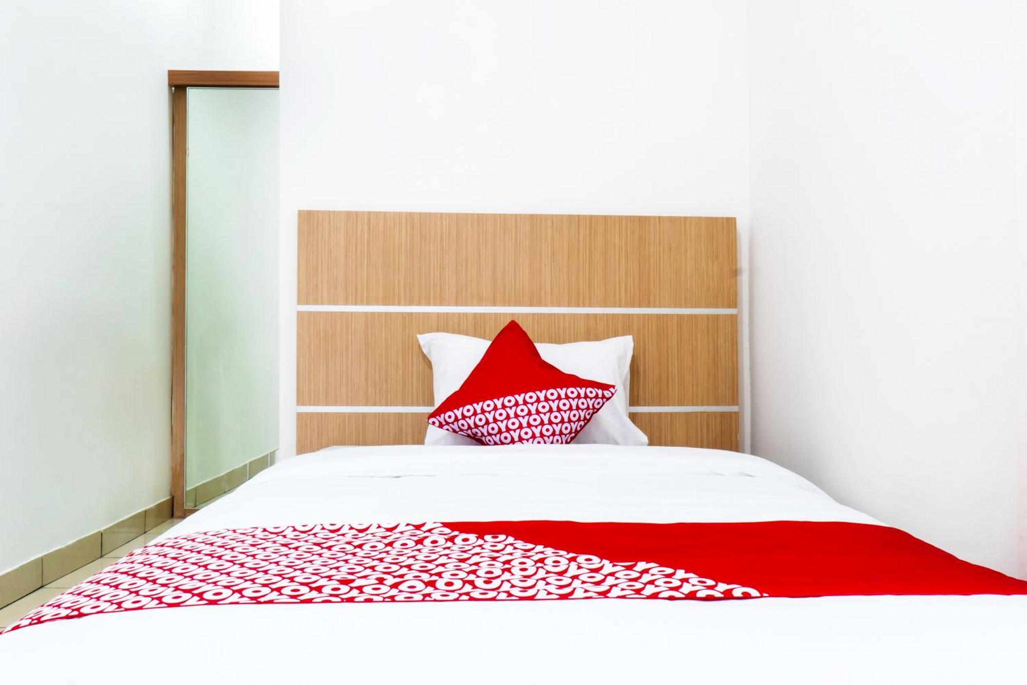 Super Oyo 617 Sukaraja Residence Syariah Bandung Dış mekan fotoğraf